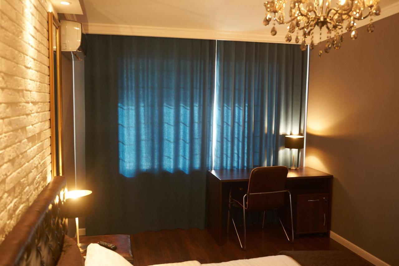 Boutique Apartment Kremenchuk Ngoại thất bức ảnh